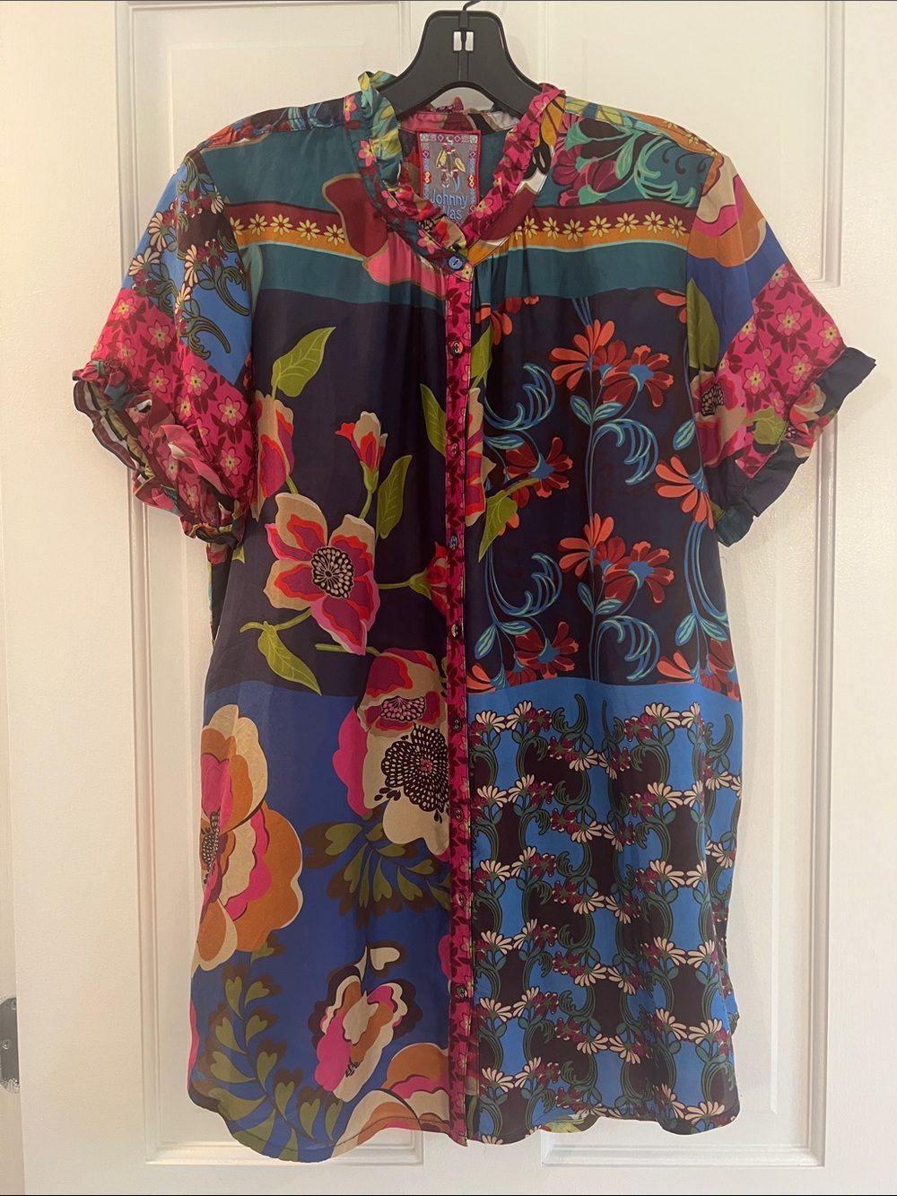 Johnny Was Short Sleeve Silk Blouse Size M